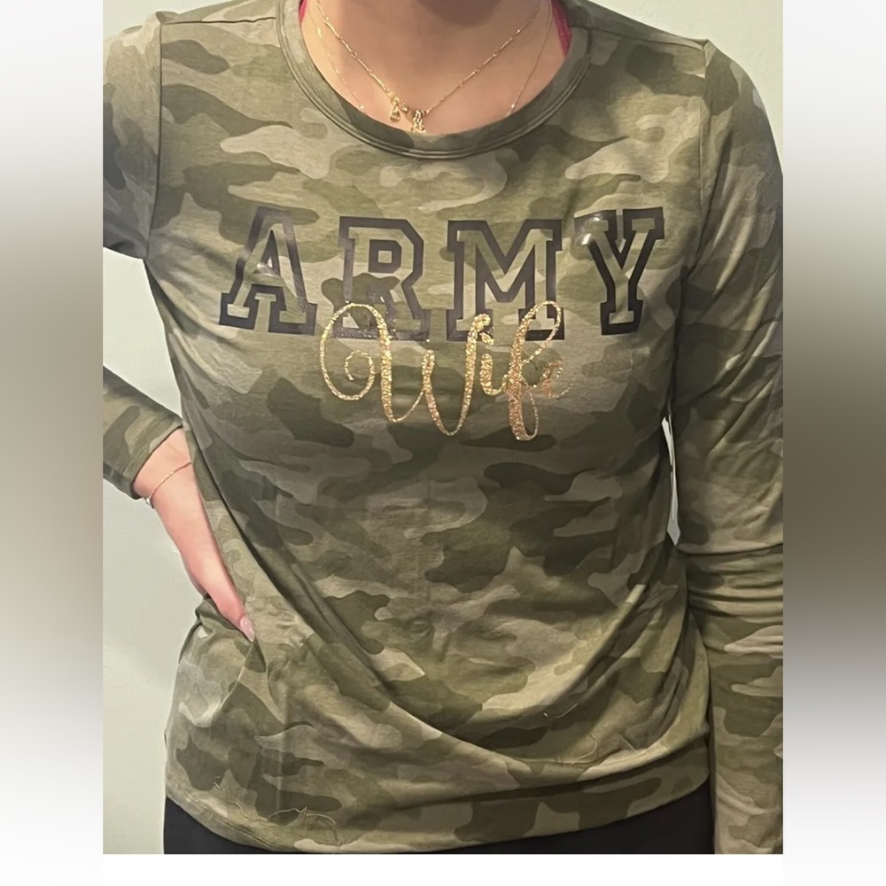 New NWT Army Wife camouflage long sleeve shirt medium M glitter support …